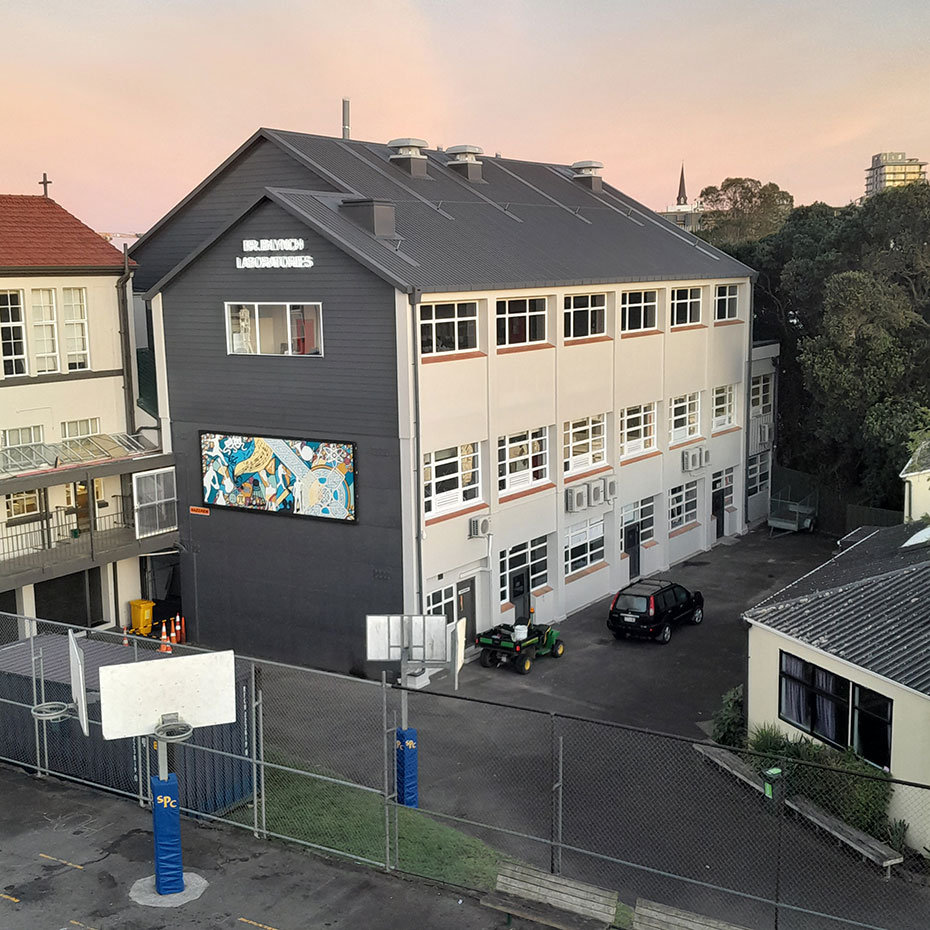 St Peter’s new science block by cassidy construction