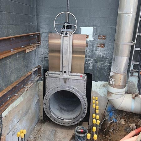 knife gate valve installed during grit bypass works at army bay wwtp